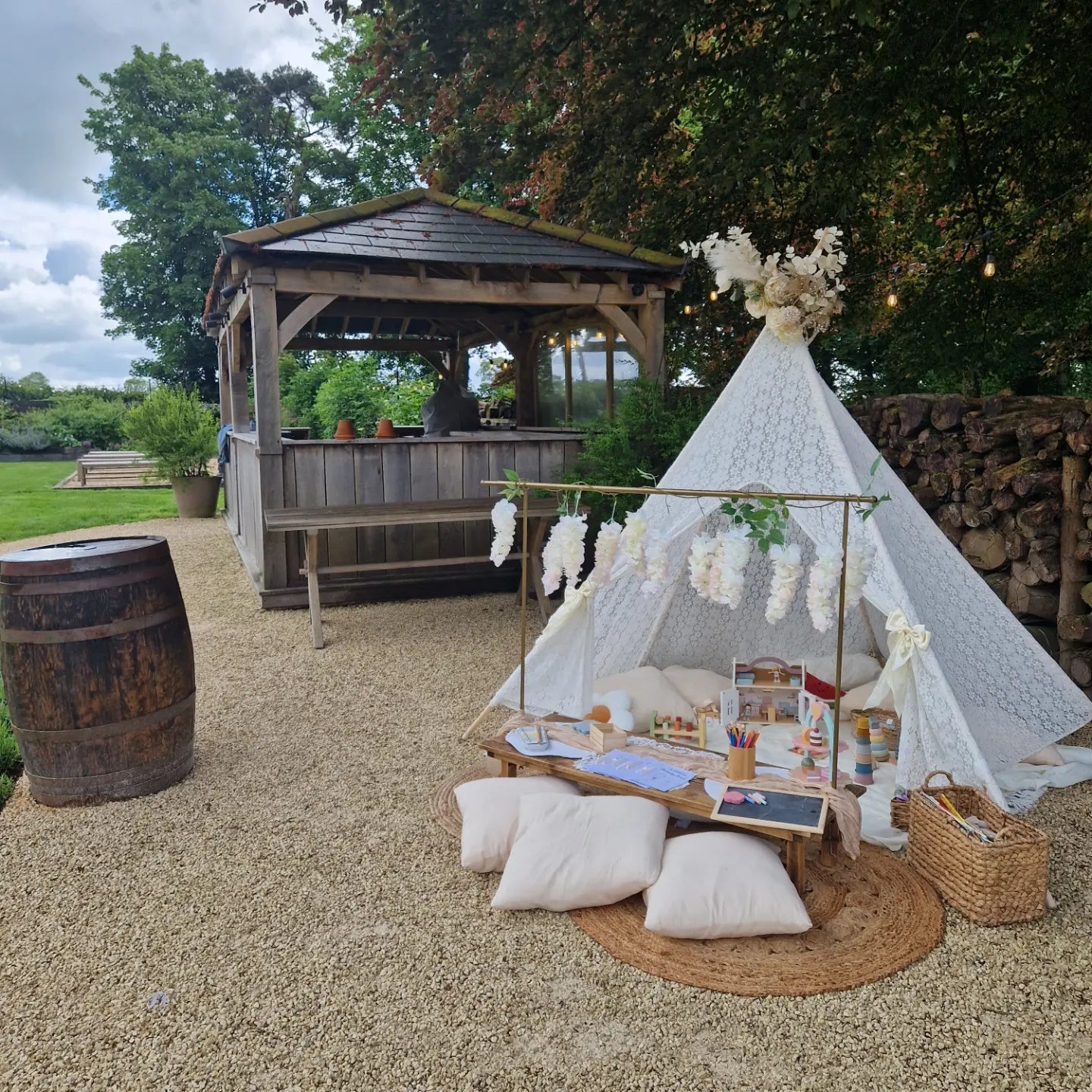 Platinum Event Hire Entertainment Package: Weddings/ Parties / Games Hire