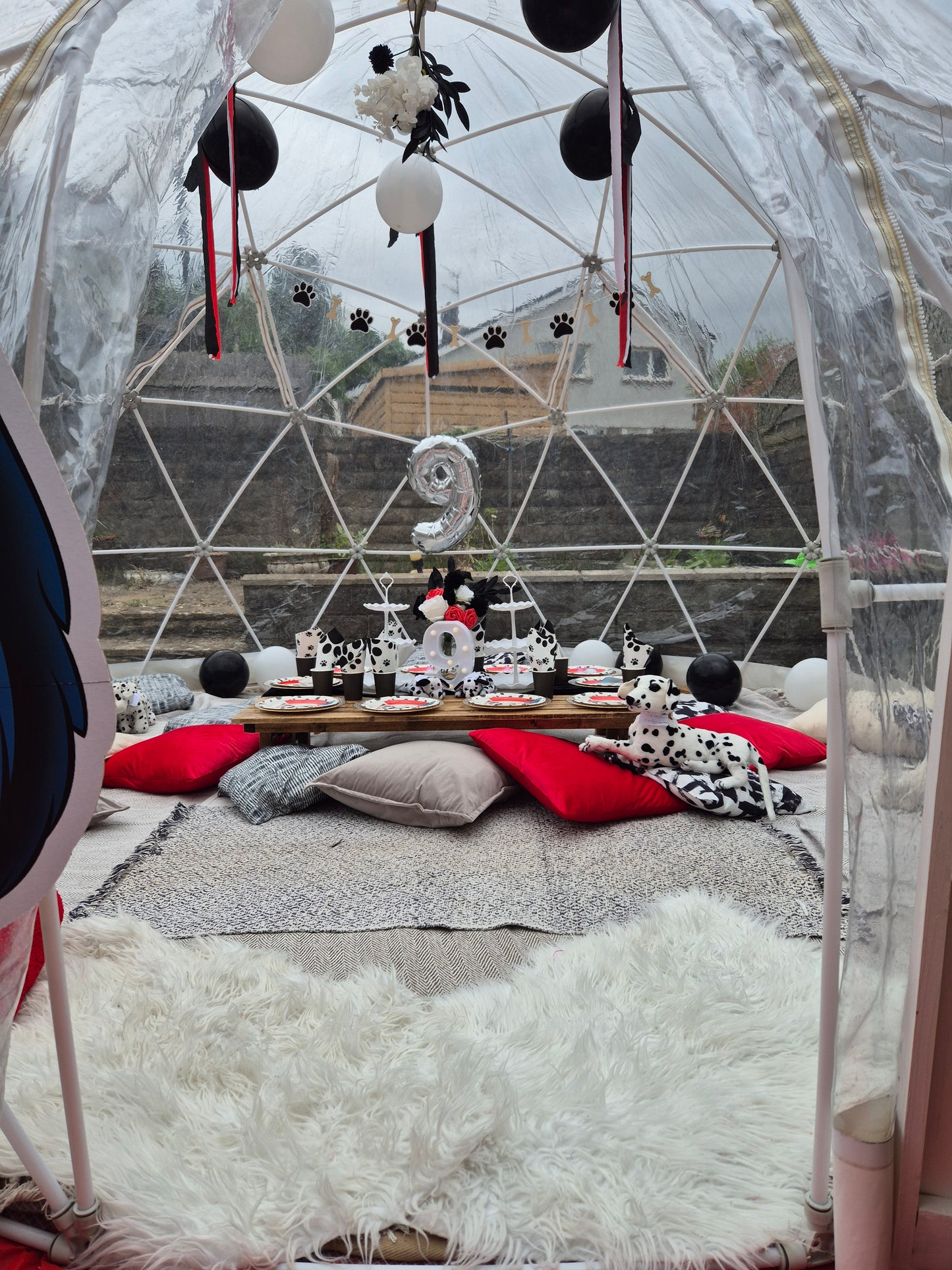 Luxury Igloo Geo-Dome Hire South Wales - Fully Dressed to your theme