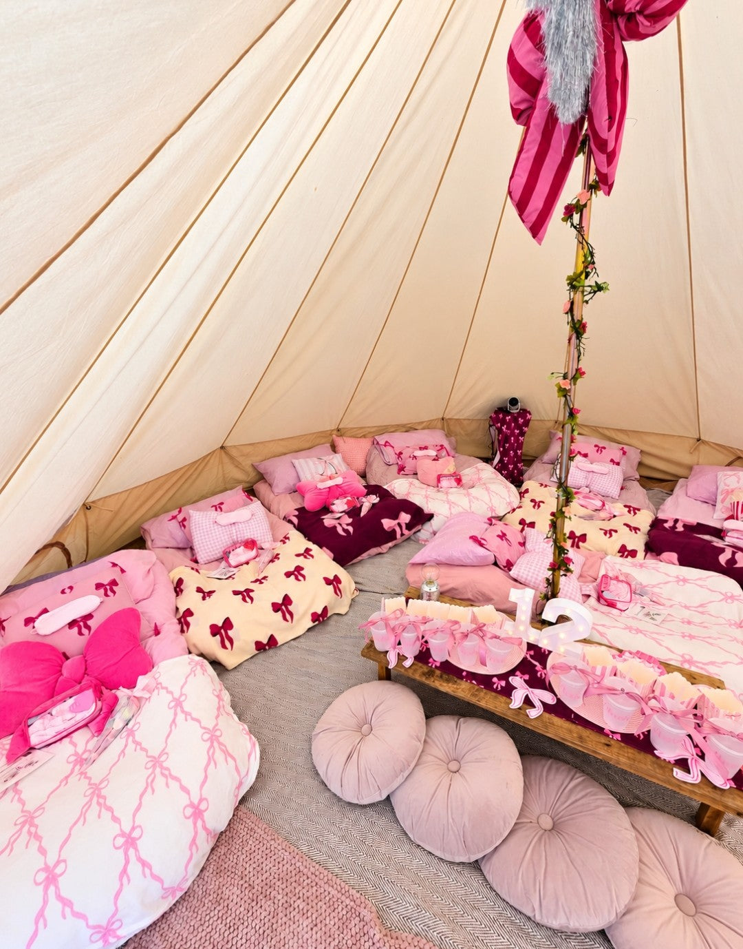 Luxury Bell Tent Sleepover Cinema Hire South Wales - Sleepover party