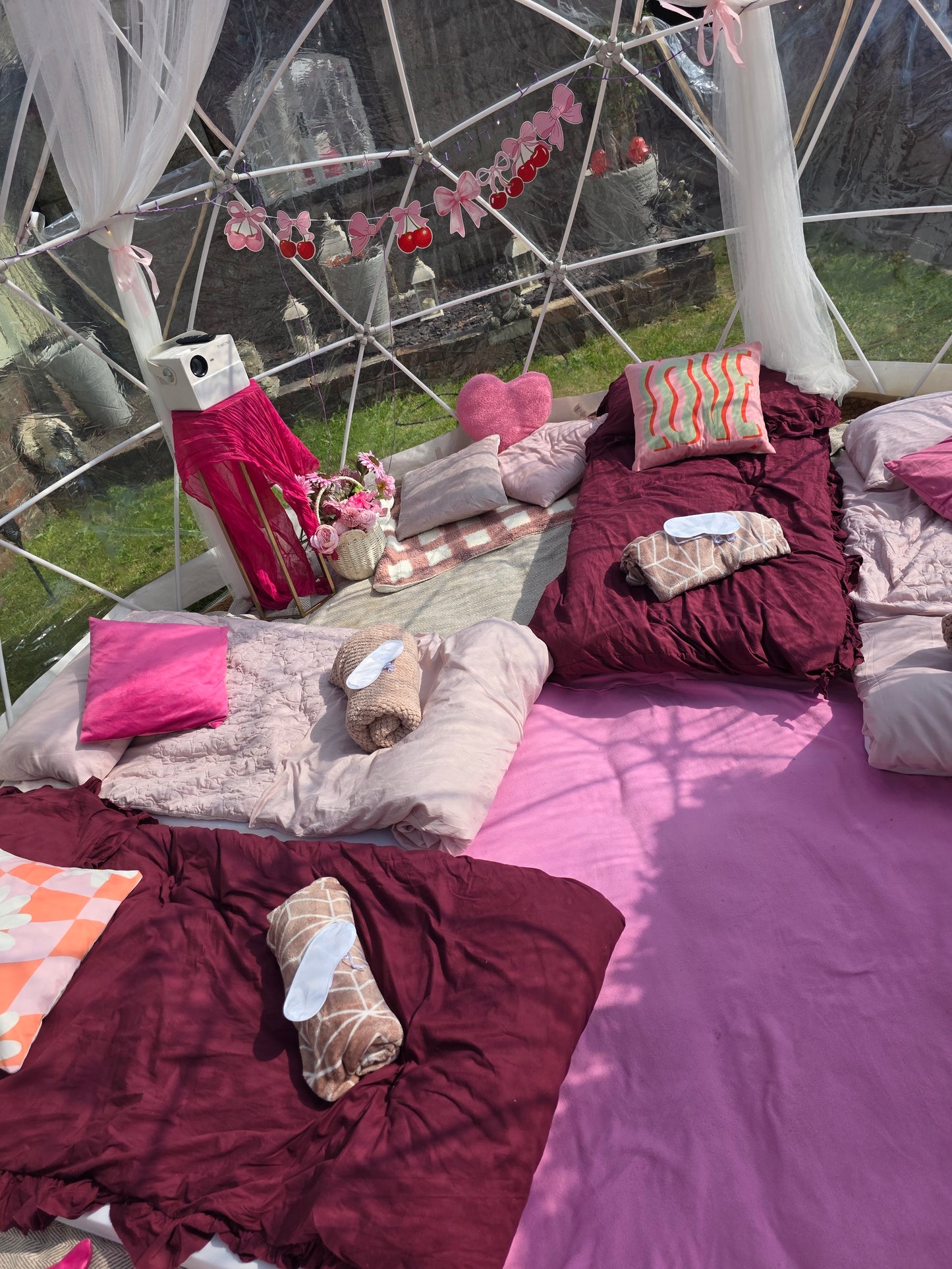 Very Cherry Luxury Igloo Geo-Dome Hire South Wales - Sleepover party