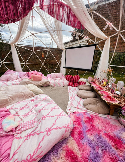 PLouise  Luxury Igloo Geo-Dome Hire South Wales - Sleepover party