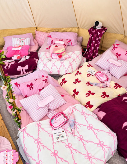 Luxury Bell Tent Sleepover Cinema Hire South Wales - Sleepover party