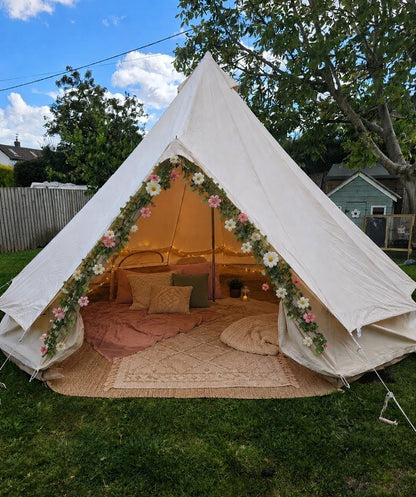Luxury Bell Tent Sleepover Cinema Hire South Wales - Sleepover party
