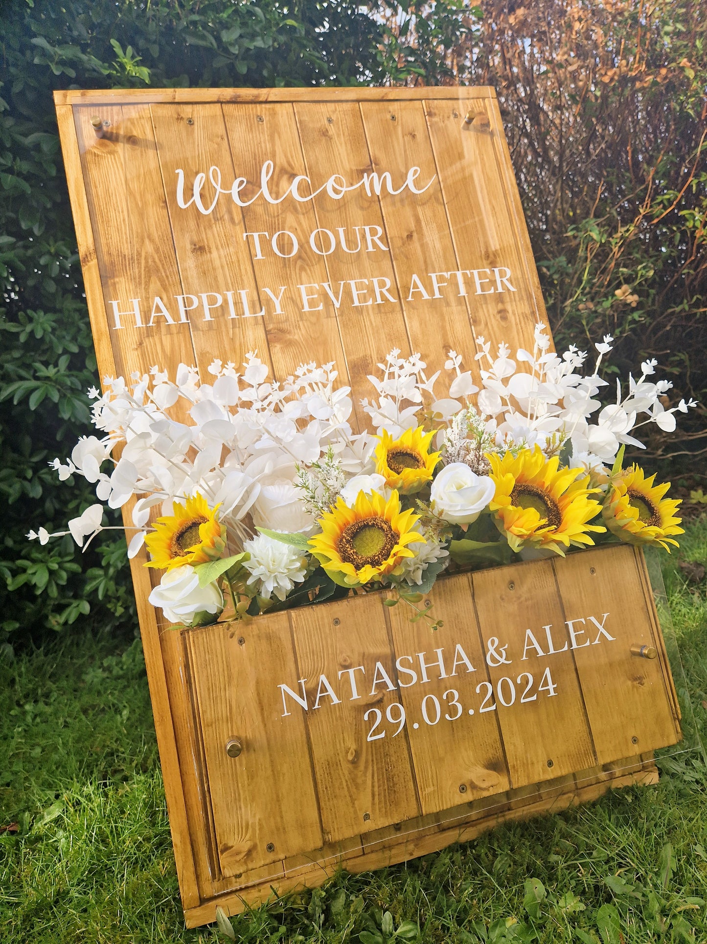 Welcome Natural Wood Flower Box Freestanding Easel Sign