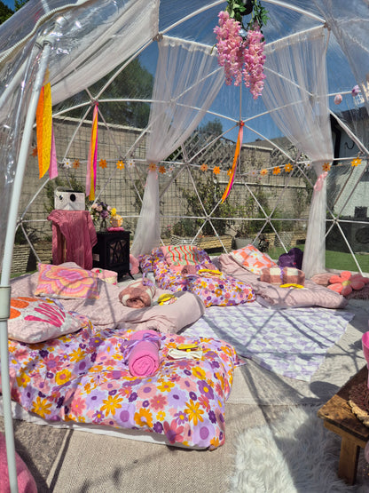 Vibes Luxury Igloo Geo-Dome Hire South Wales - Sleepover party
