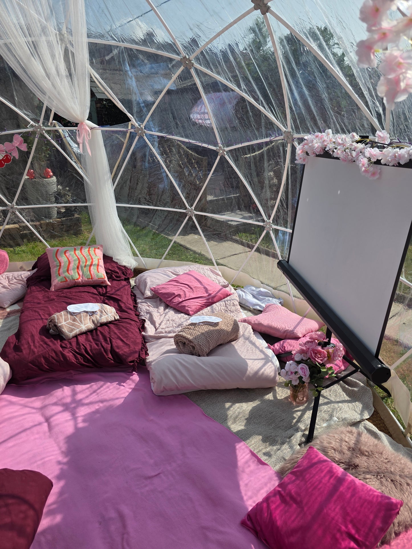 Very Cherry Luxury Igloo Geo-Dome Hire South Wales - Sleepover party