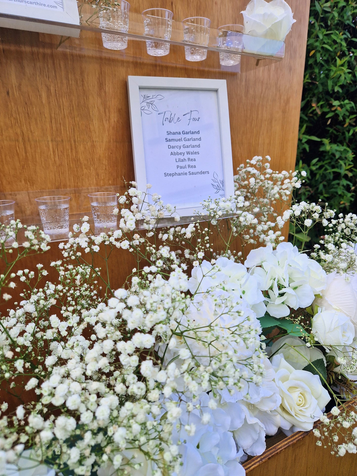 Seating plan, favour flower box wall