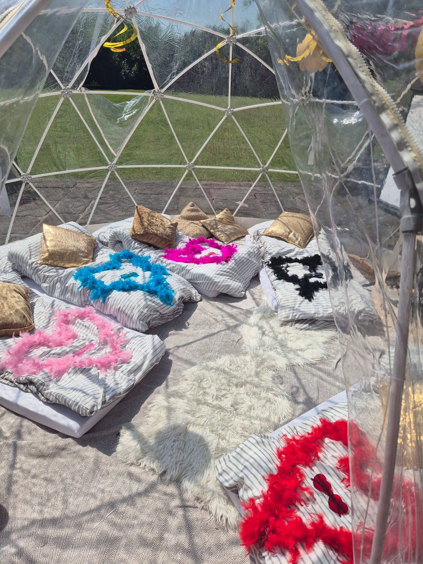 Luxury Igloo Geo-Dome Hire South Wales - Sleepover party