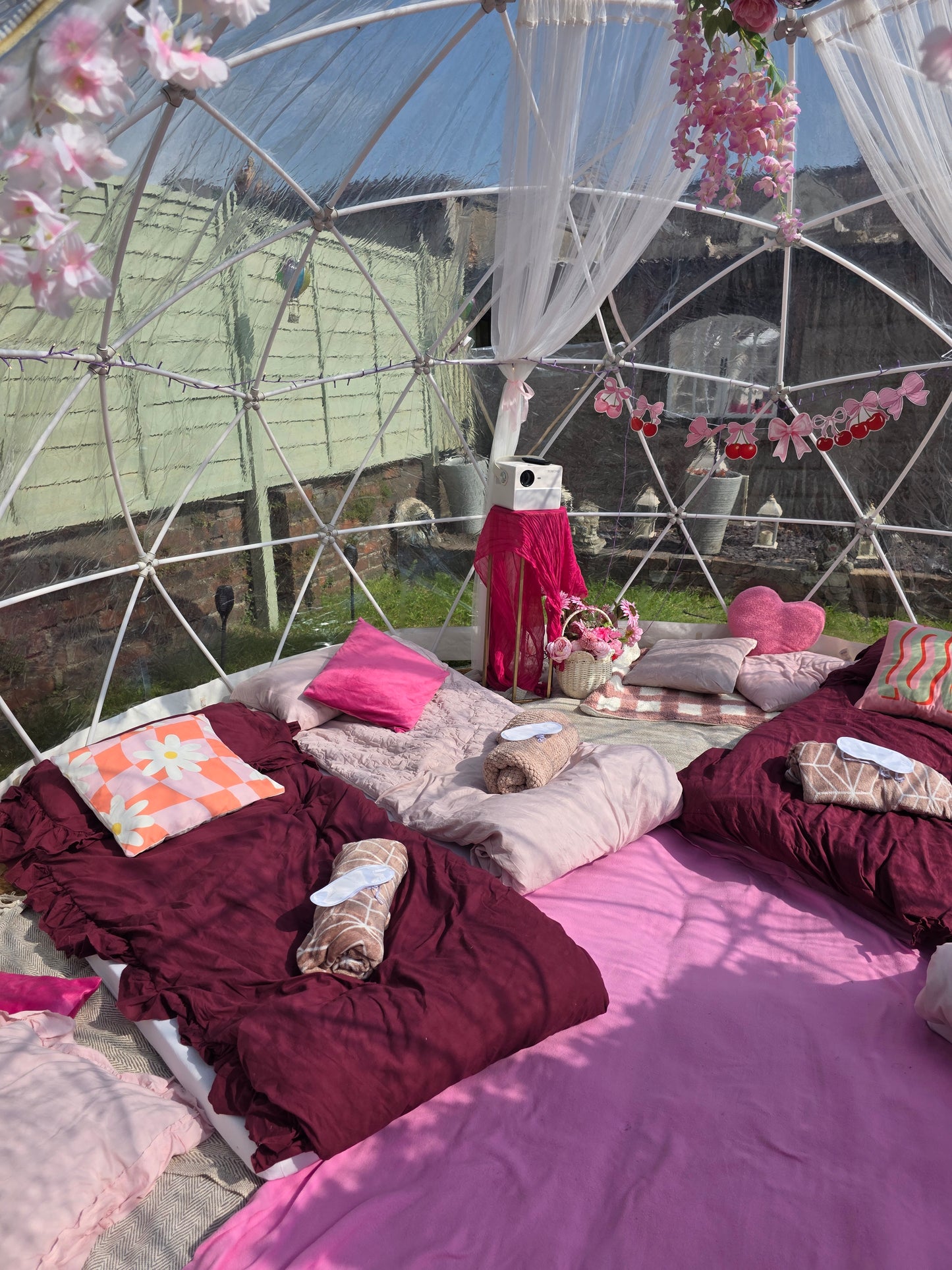 Very Cherry Luxury Igloo Geo-Dome Hire South Wales - Sleepover party