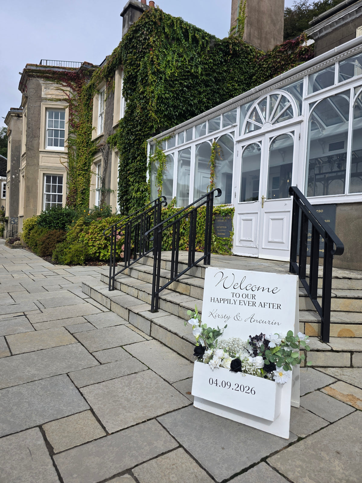 Welcome Flower Box Freestanding Easel Sign - White